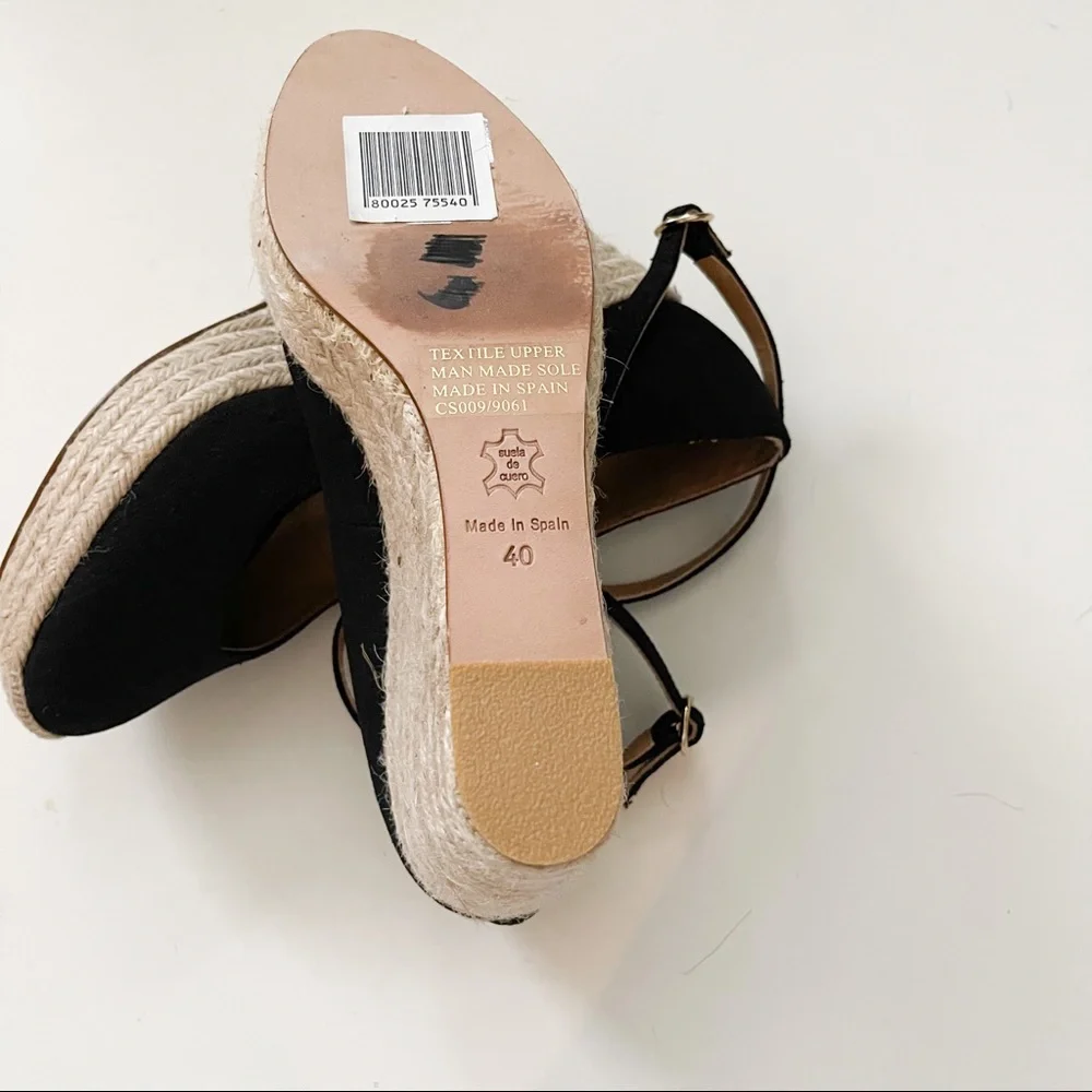 NWT Bettye Muller Crowne Linen Espadrille Wedge